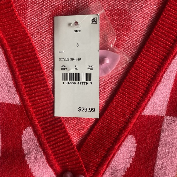 Cute heart pattern cardigan  - Picture 2 of 4